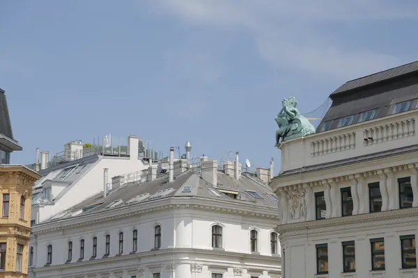 Sokaklar ve Viyana anıtları