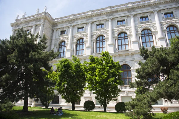 Sokaklar ve Viyana anıtları