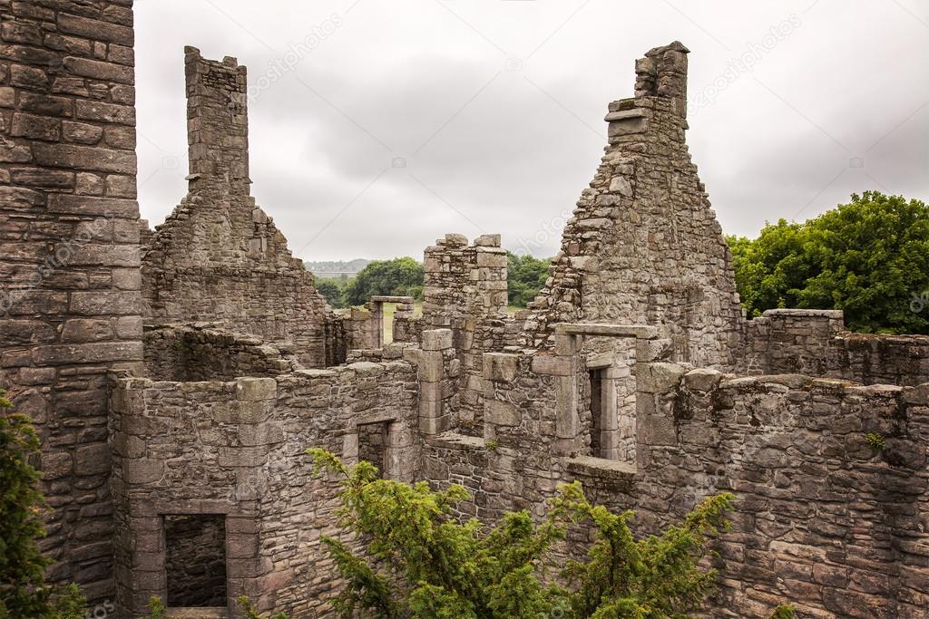 Crumbling Craigmillar castle