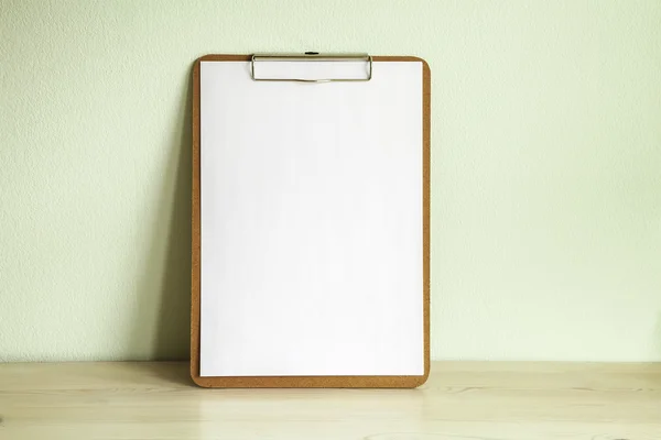 Empty wooden clipboard — Stock Photo, Image