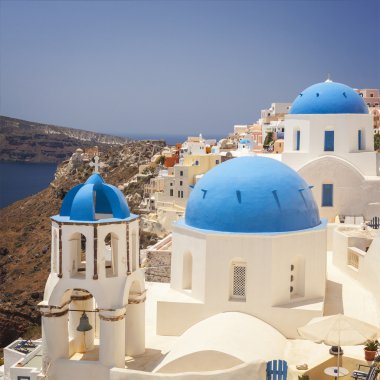 Mavi kubbeli kilise Santorini