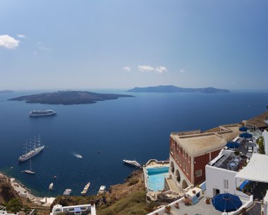 Caldera bakan çatı teraslar