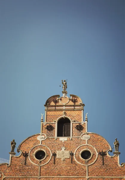 Kilisenin cephe detay