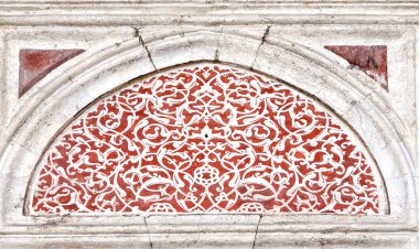 süslü kapı