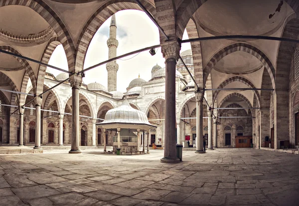 Pátio da mesquita Sehzade — Fotografia de Stock