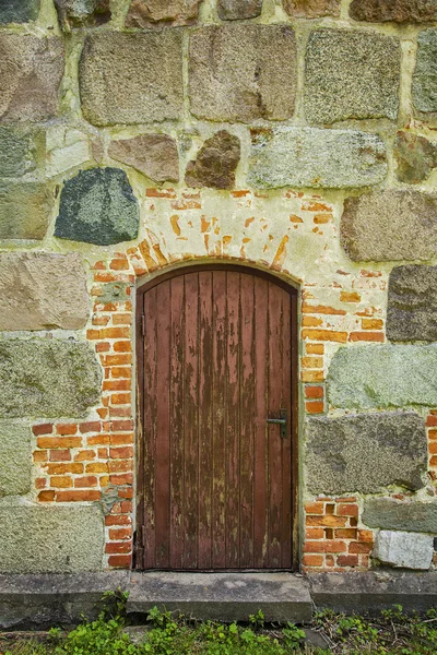 Eine alte Tür — Stockfoto