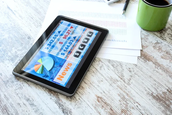 Stock market trading app on a Tablet PC — Stock Photo, Image