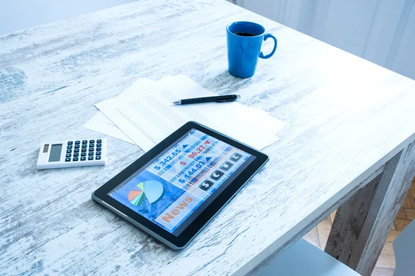 Stock market trading app op een Tablet Pc — Stockfoto