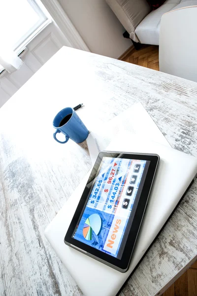 Stock market trading app op een Tablet Pc — Stockfoto