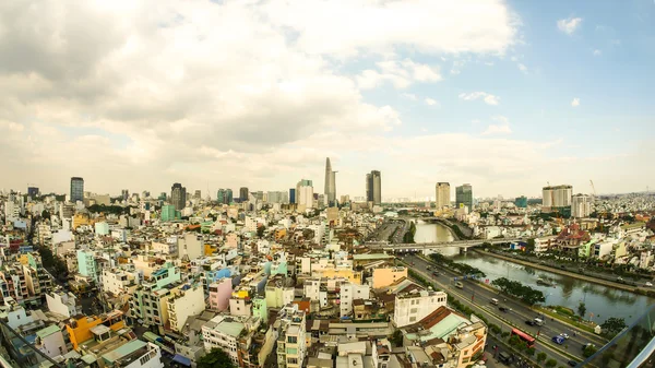 Weergave van de skyline van Ho Chi Minh City in de dag — Stockfoto