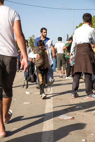 Encalhado refugiados em Tovarnik — Fotografia de Stock