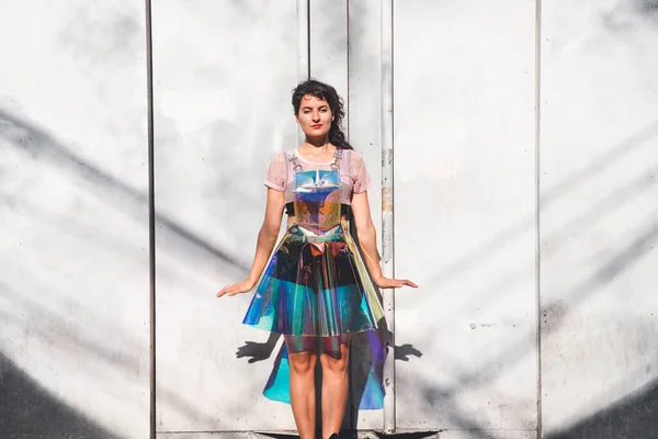 Extravagant young woman wearing a retro outfit — Stock Photo, Image