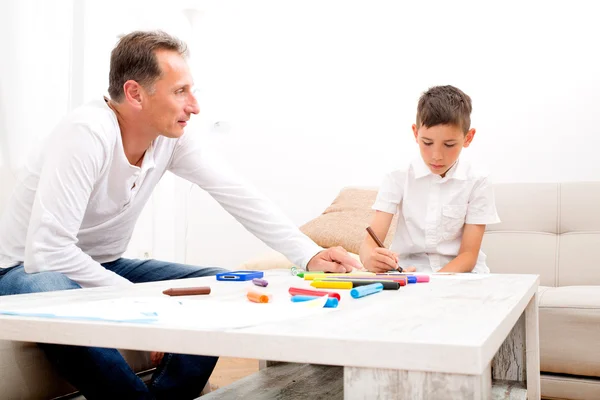 Father and son at home — Stock Photo, Image