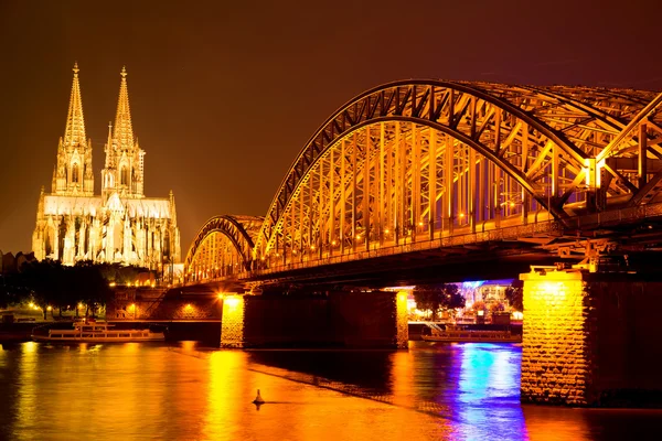 Köln bei Nacht — Stockfoto