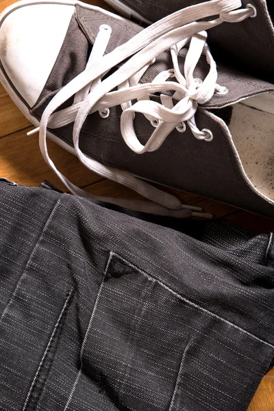 Sneakers and jeans — Stock Photo, Image