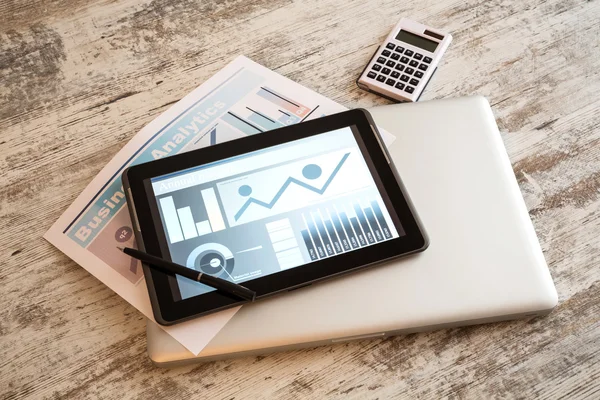 Business Analytics with a Tablet PC — Stock Photo, Image