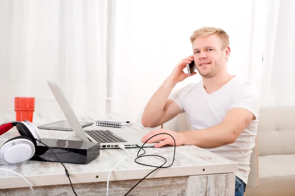 Working at home — Stock Photo, Image