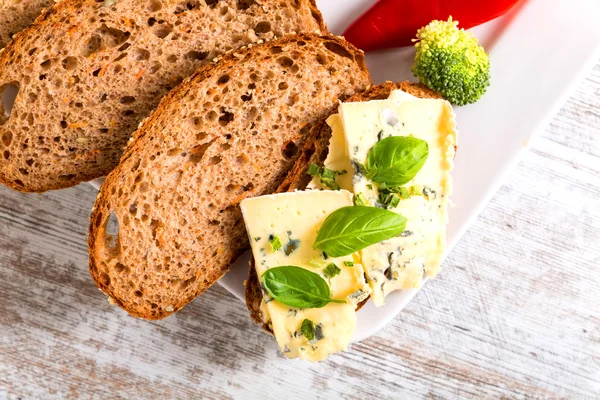Sandwich with Roquefort cheese and dark bread — Stock Photo, Image