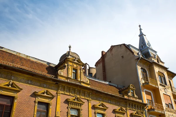 Historická architektura ve městě Oradea — Stock fotografie