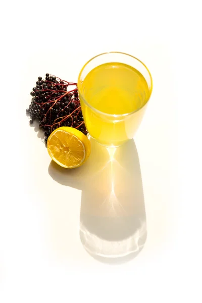 Natural Lemonade with elder berries — Stock Photo, Image