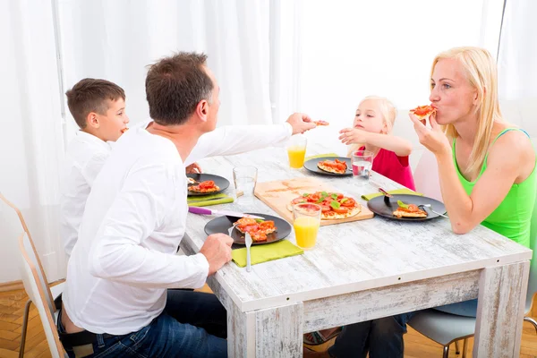 Family eating Pizza — Stock Photo, Image