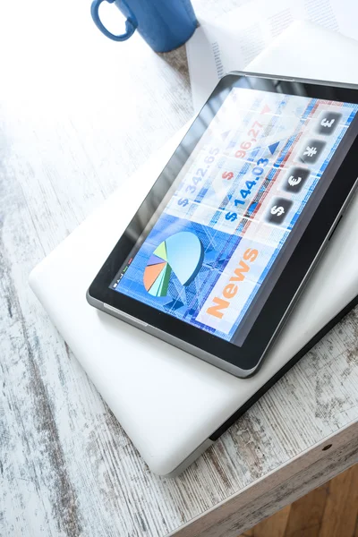 Stock market trading app on a Tablet PC — Stock Photo, Image