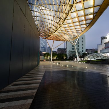 Kat platformu ve modern inşaat arka plan