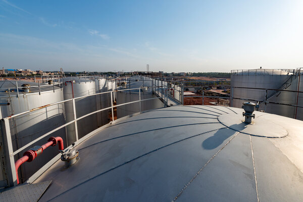 Oil tank in the refinery