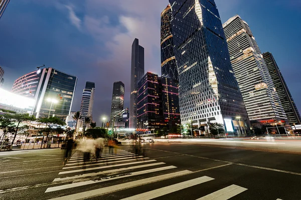 A estrada na cidade de Shenzhen, china — Fotografia de Stock