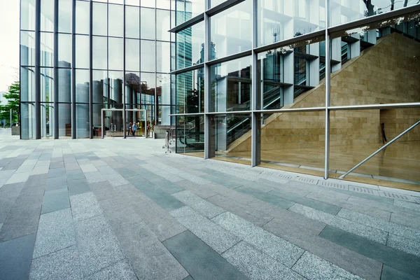 The greening of the office building — Stock Photo, Image