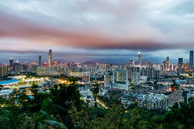 Shenzhen, Çin gece kentsel peyzaj