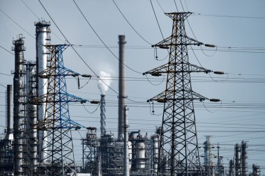 Endüstriyel Tesis zekâ mavi gökyüzü