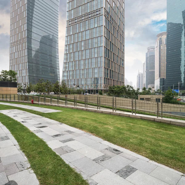 The lawn in the city — Stock Photo, Image