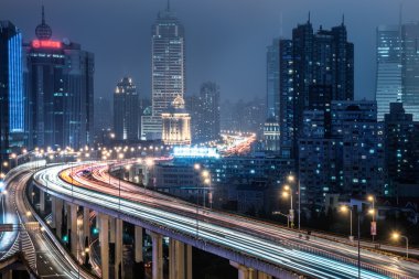 Üstgeçit shanghai