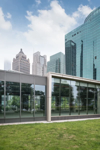 Edificio de oficinas — Foto de Stock