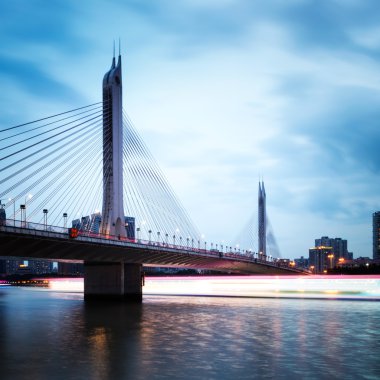 Guangzhou Köprüsü