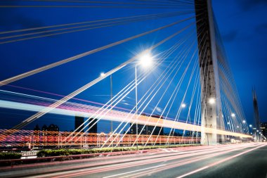 Guangzhou Köprüsü