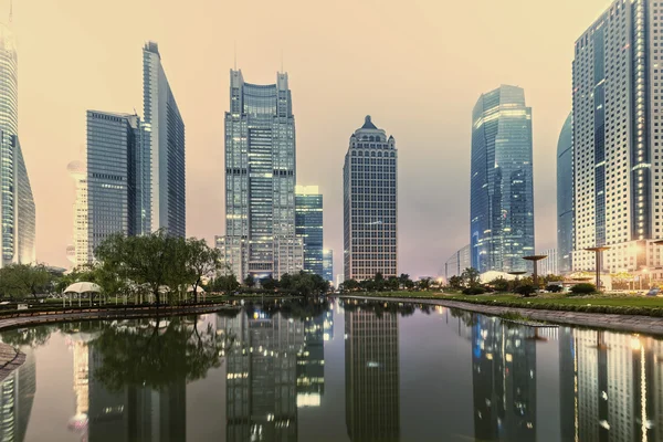 Edificio de oficinas — Foto de Stock