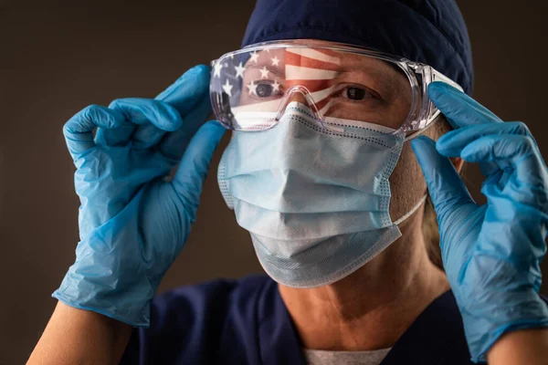 Amerikanische Flagge Reflektiert Das Tragen Von Mundschutz Und Schutzbrille Für — Stockfoto