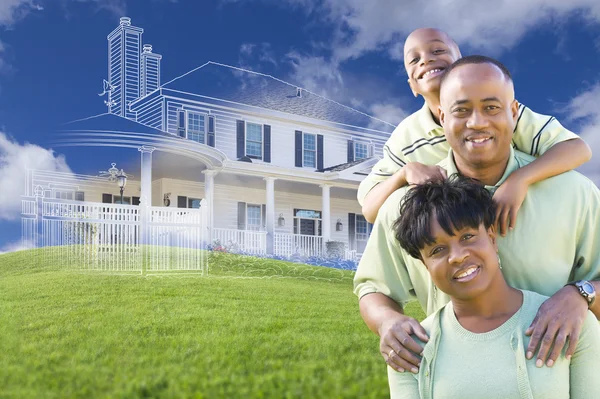 Família Africano-Americana com Casa Fantasma Desenho Por Trás — Fotografia de Stock
