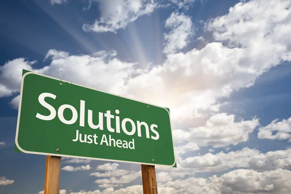 Solutions Green Road Sign Over Clouds — Stock Photo, Image