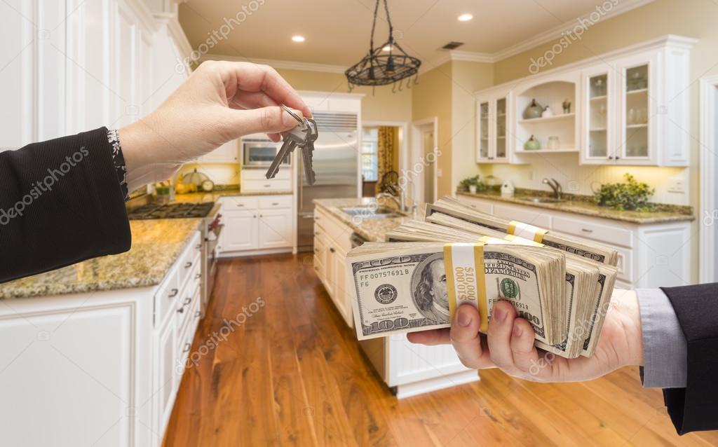 Übergabe von Bargeld für Schlüssel im schönen Küche — Stockfoto ... Übergabe von Bargeld für Schlüssel im schönen Küche — Stockfoto ...