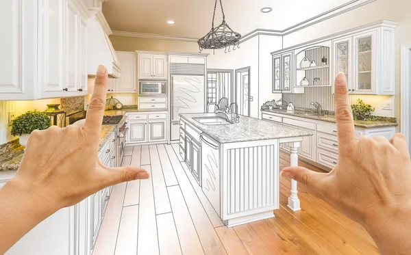 Handen Framing Gradated aangepaste keuken ontwerp tekening en foto C — Stockfoto