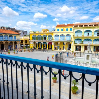 Eski Meydanı eski Havana'nın sömürge mahallede