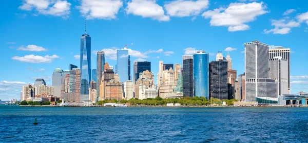 O horizonte do centro de Manhattan — Fotografia de Stock