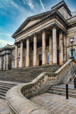 Tarihi St. George 's Quarter' daki Liverpool Merkez Kütüphanesi.
