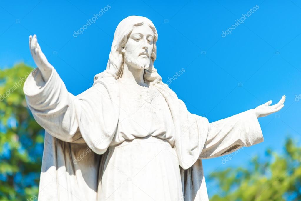 Statue of Jesus Christ opening his arms