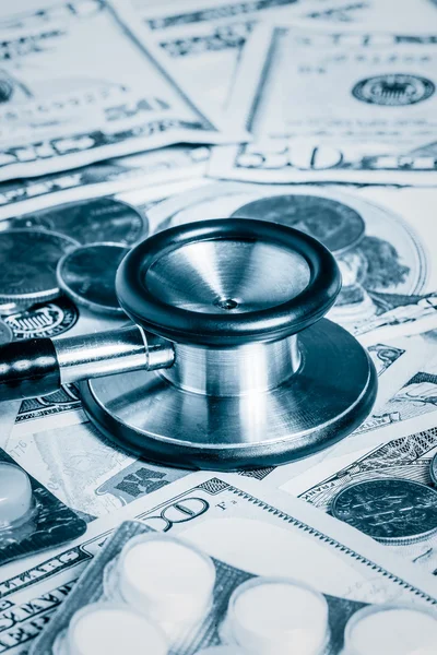 Концепция затрат на здравоохранение — стоковое фото