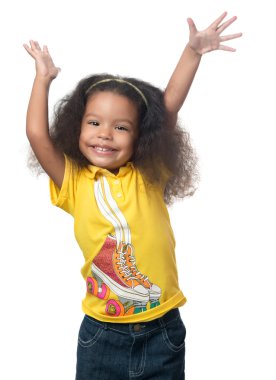 Gülümseyen kız kaldırdı kollarını