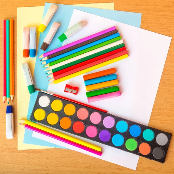 Colorful art supplies — Stock Photo, Image